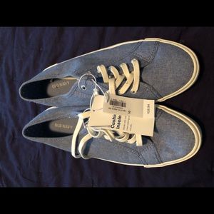 Blue jean casual runners